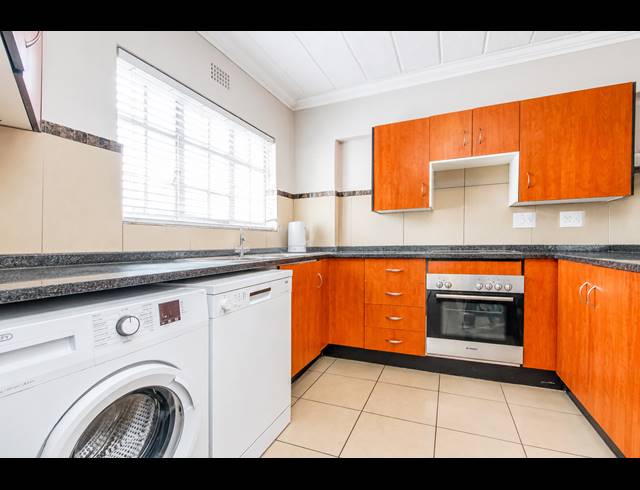 2 BEDROOM SECTIONAL TITLE TO LET IN MORNINGSIDE